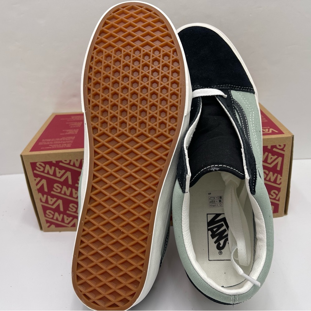 Vans Men’s Old Skool
Basics Gray Mist
VN000D7ZM8I Sneakers - Picture 3 of 16